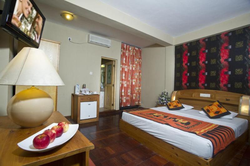 Omega Inn Colombo Exterior photo